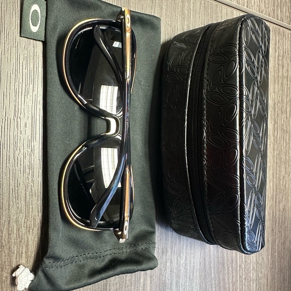 Oakley Split Time Prizm Black/Bronze - Picture 2 of 6